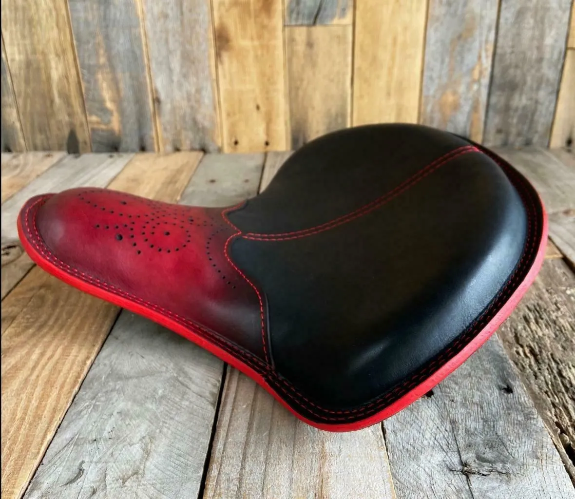 2000-2017 Harley Softail Tractor Seat Mounting Kit Antique Red Wingtip Spring