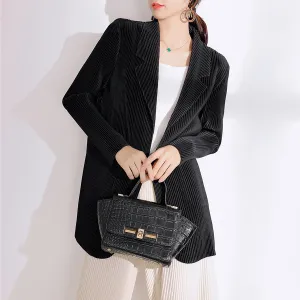 2025 fashion blazer women's high-end autumn casual temperament commuter design pleated suit top