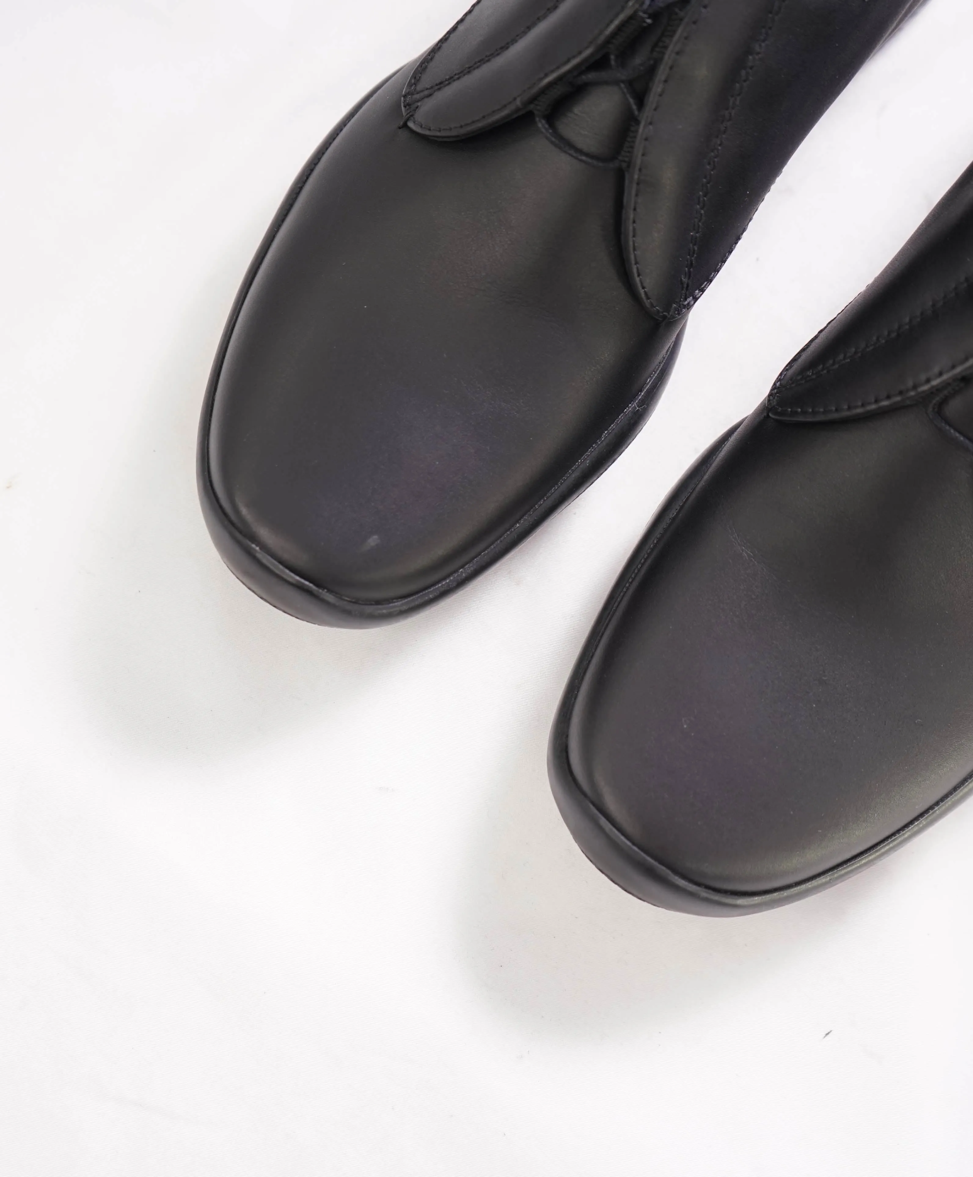 $795 PRADA - *LINEA ROSSA* VITELLO SAMOA Black Lace-Up Derby - 9 US (8 Prada)