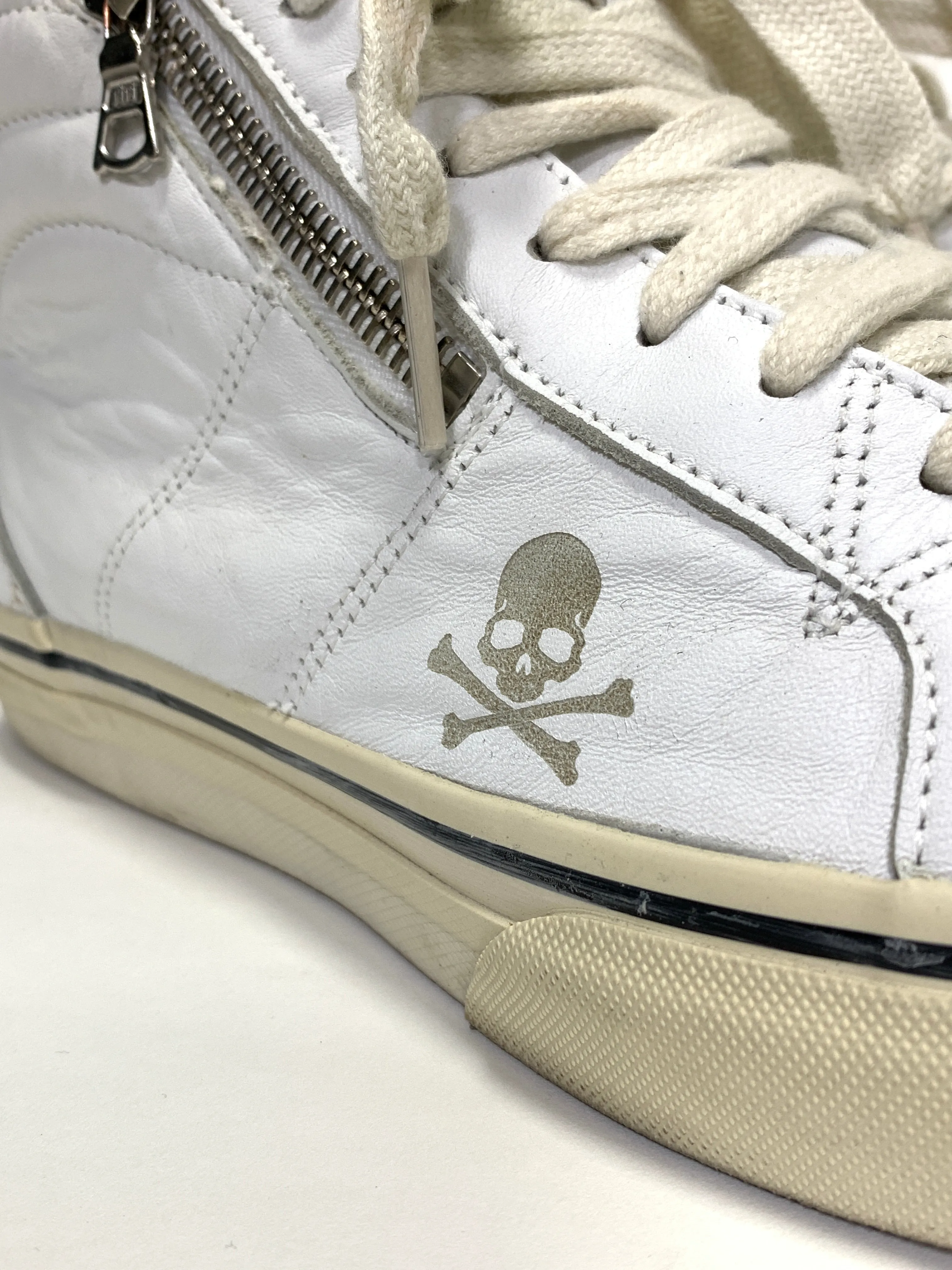[9.5] Visvim x Mastermind Japan Logan Mid Leather White