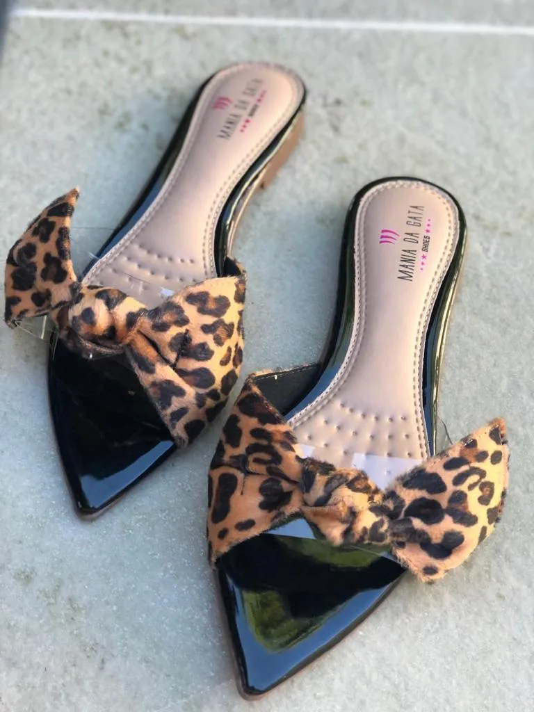 Alexandria flat sandal