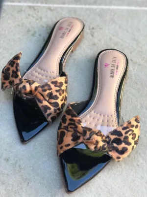 Alexandria flat sandal