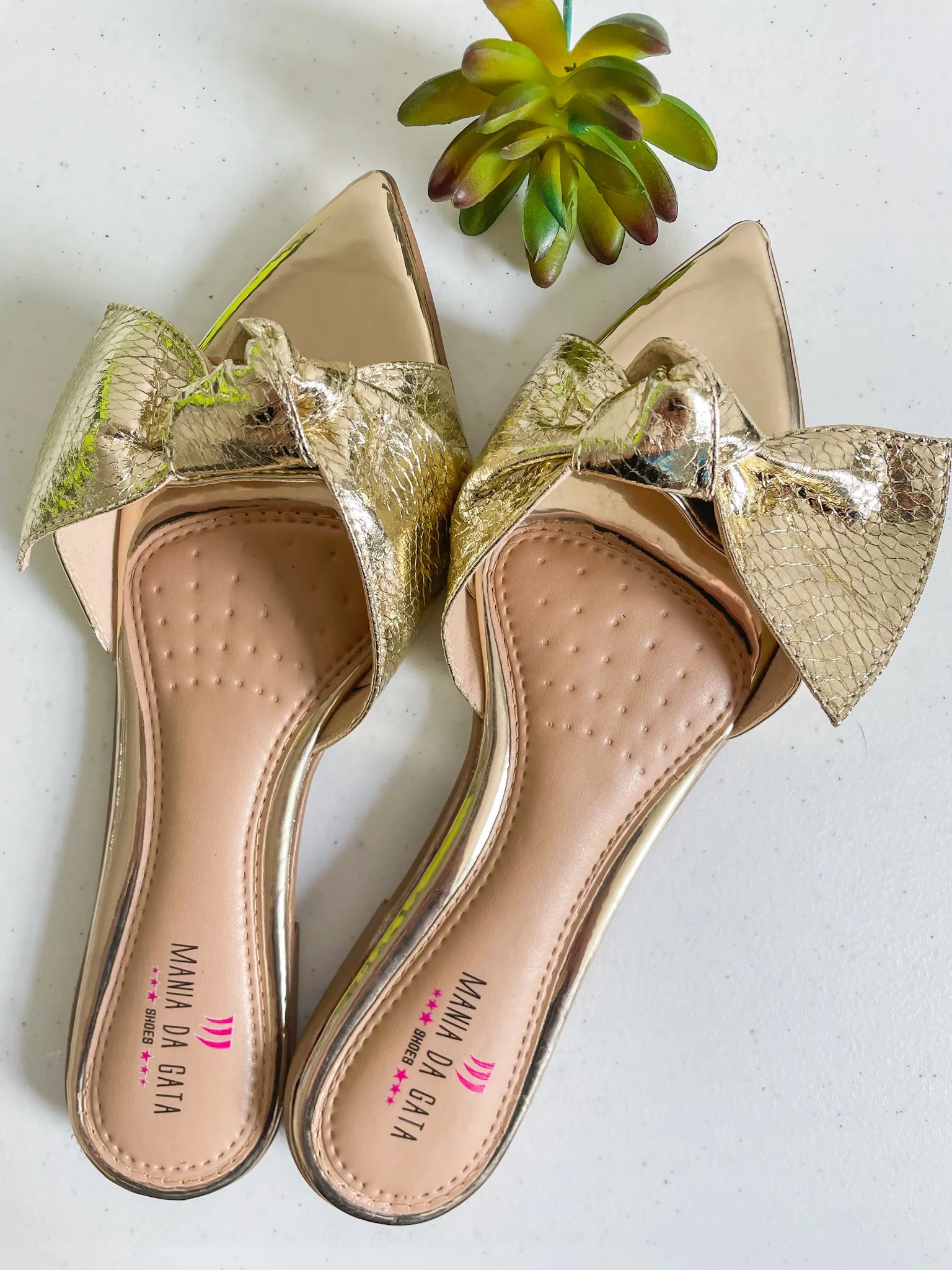 Alexandria flat sandal