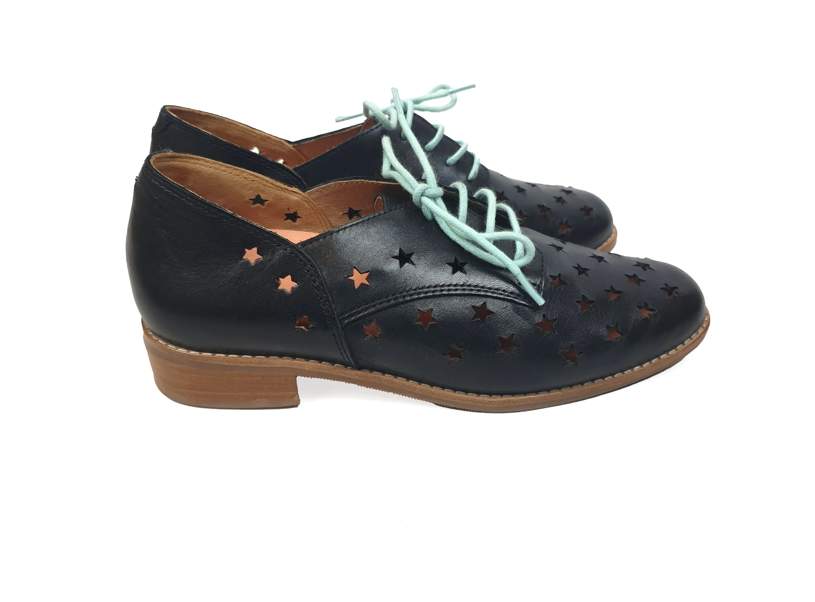 Bared black leather laceups with star perforations size 36
