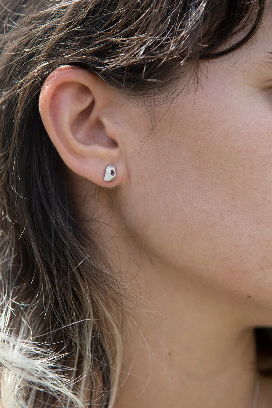 Black Deon studs