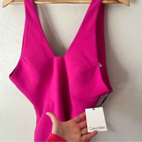 Calvin Klein Fuchsia Pink Plunge Front &amp; Back Dress Size 6 NWT