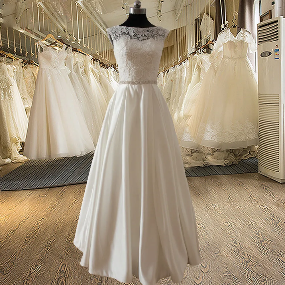 Chic Beaded Belt Wedding Dress