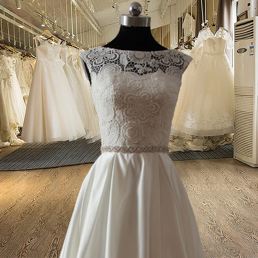 Chic Beaded Belt Wedding Dress
