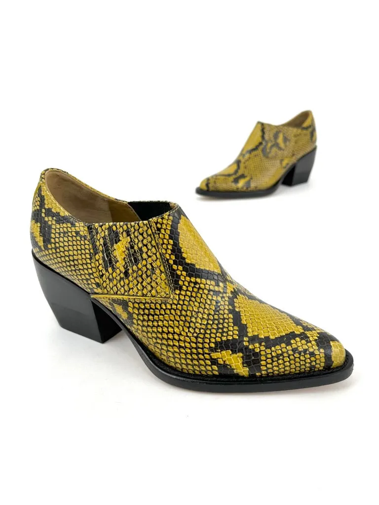 Chloé Leather Snake Embossed Boots