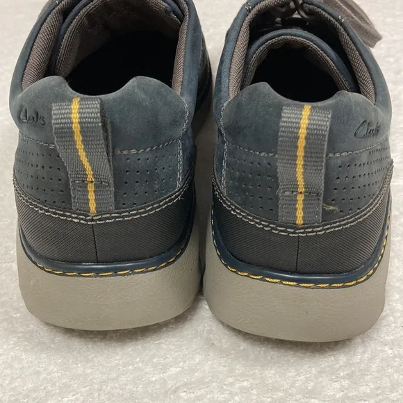 Clark’s mens derby lace ups size 10 medium blue