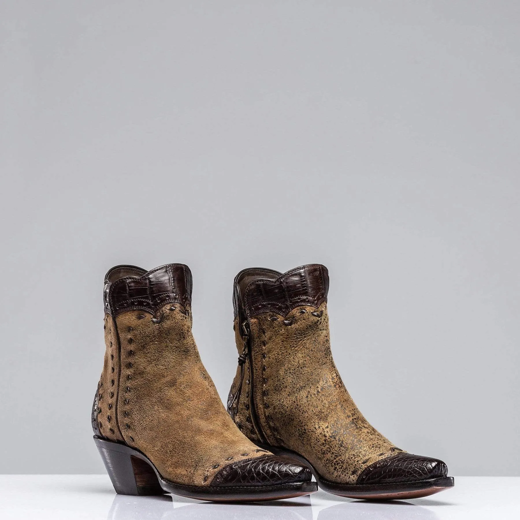 Distressed Kid Caiman Zorro