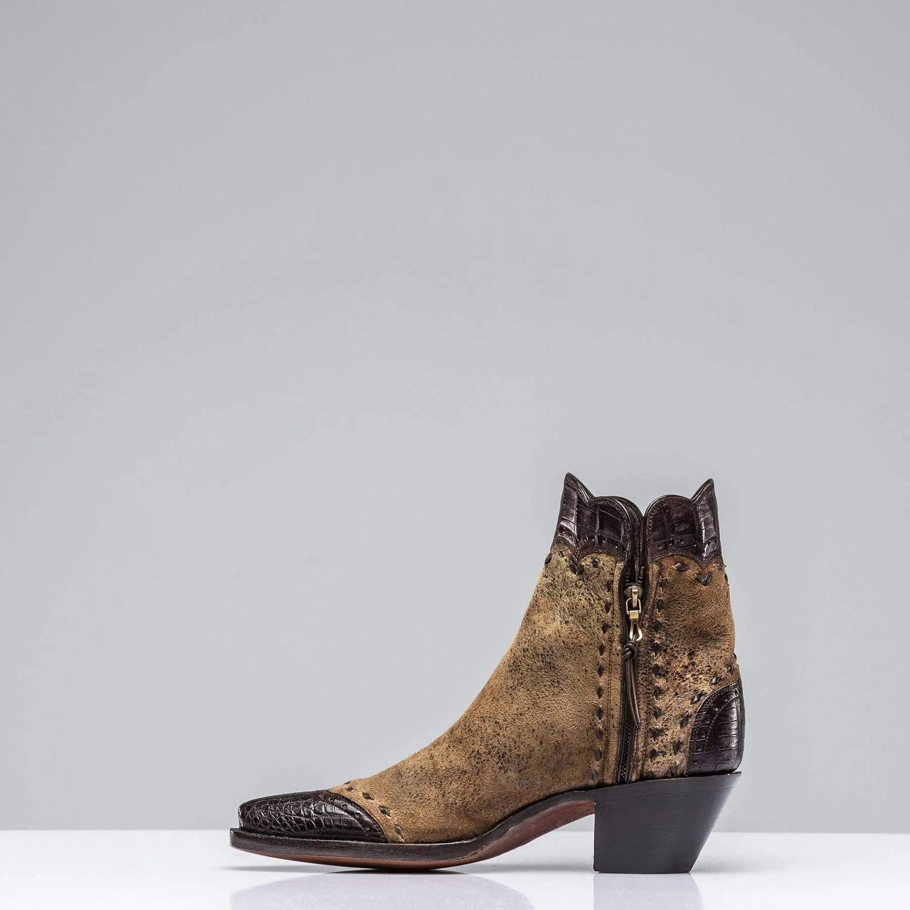 Distressed Kid Caiman Zorro
