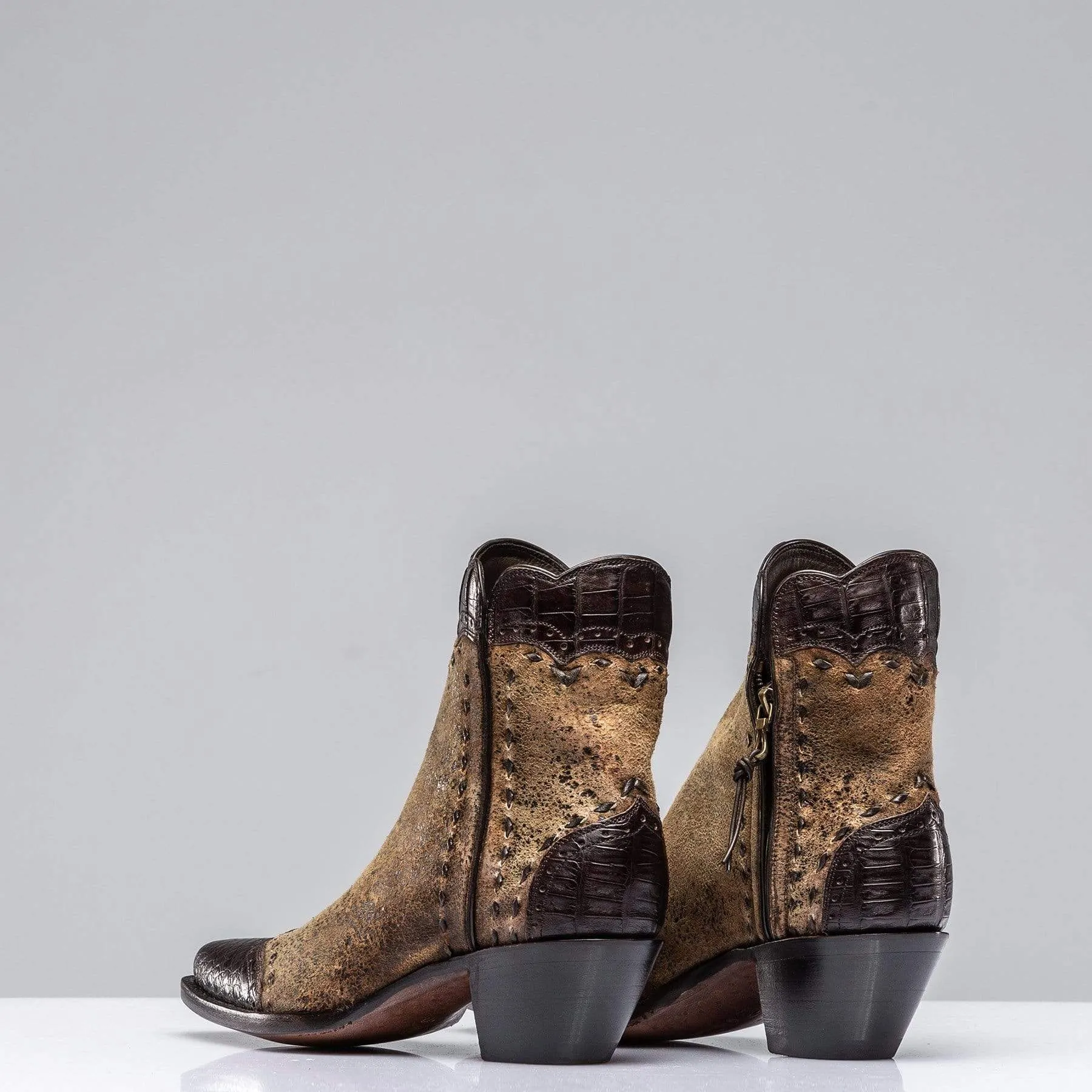Distressed Kid Caiman Zorro