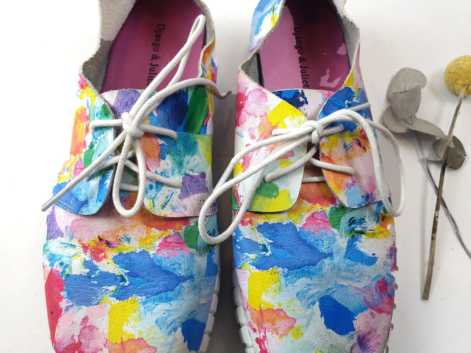 Django & Juliette paint splatter leather laceup shoes size 38