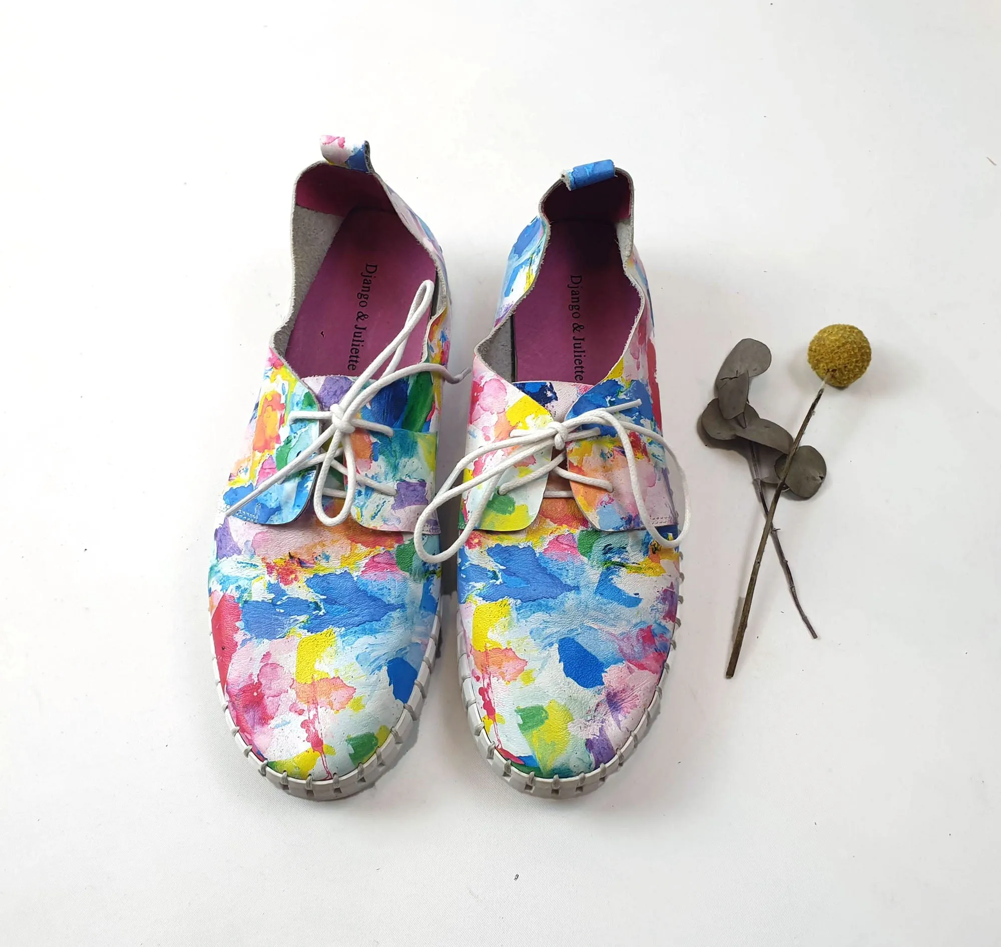 Django & Juliette paint splatter leather laceup shoes size 38