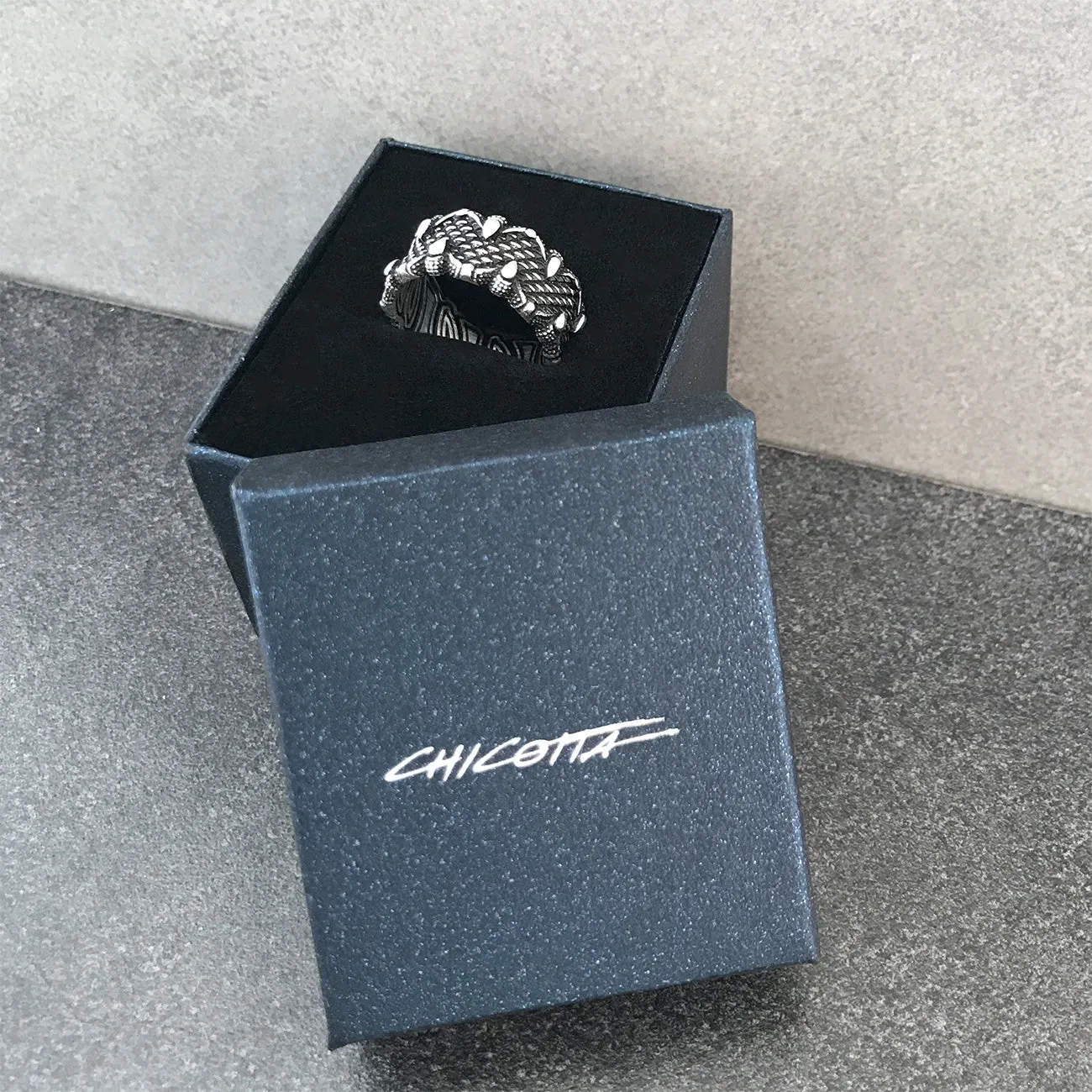 Dragon's Claw Design Oxidized Sterling Silver Band Ring