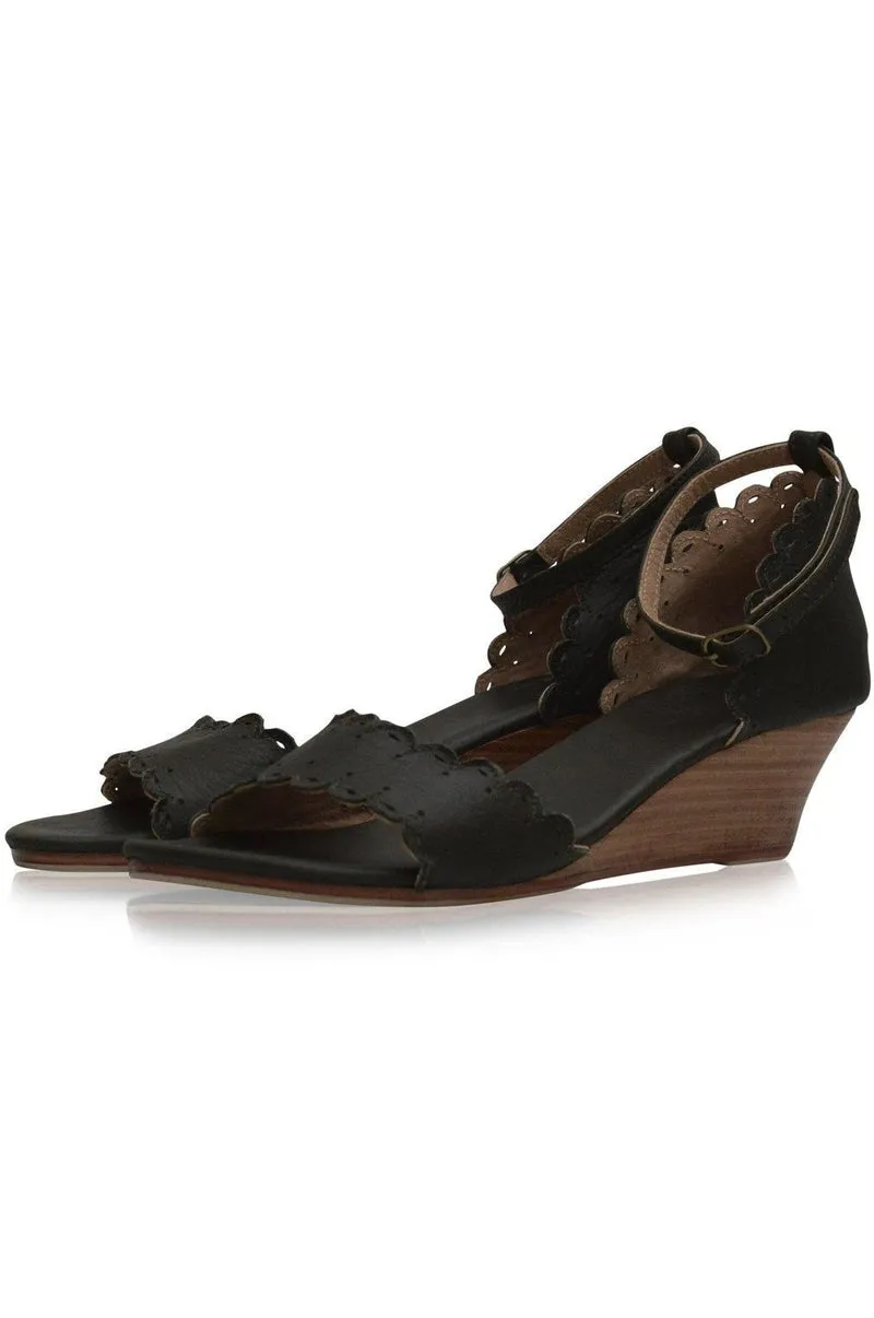 Dreamland Leather Wedges in Khaki Green
