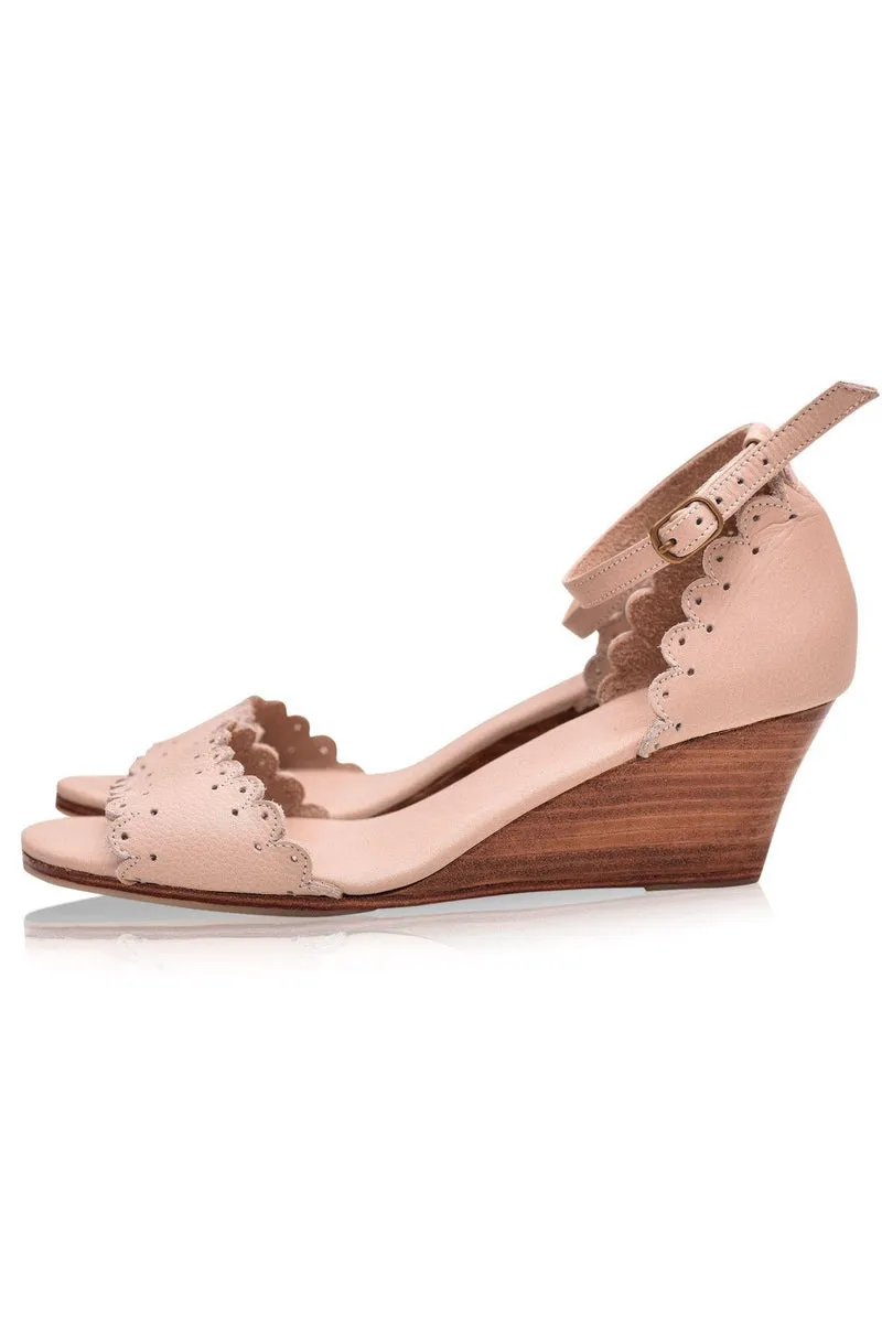 Dreamland Leather Wedges in Khaki Green