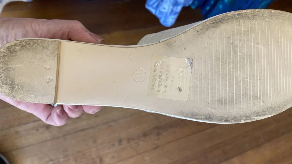 Embossed Platform Slides