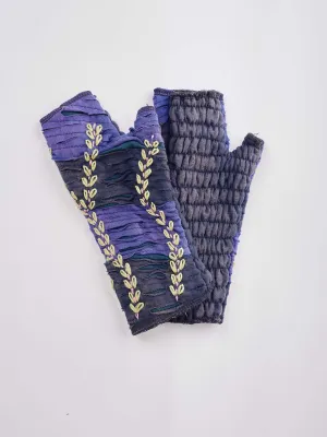 Embroidered Patchwork Fingerless Gloves.WO8128