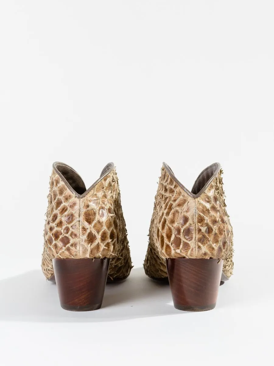 geneva low boot - olive monkfish