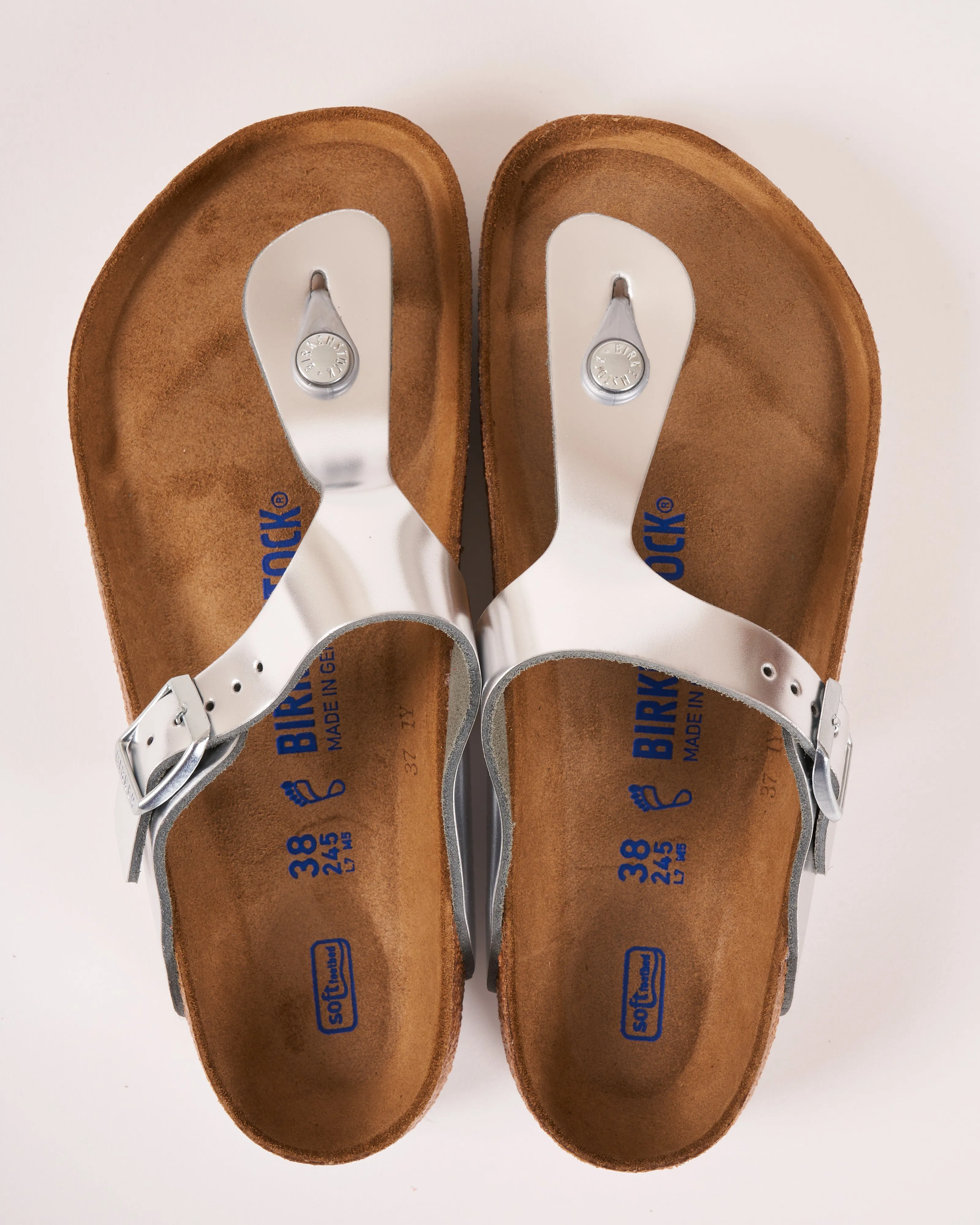 gizeh soft footbed sandal - metallic silver leather