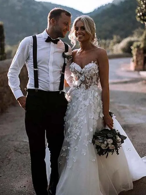 Gorgeous White A Line Sweetheart Tulle Wedding Dresses with Appliques, SW233