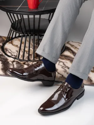 Hydes and Hues Men Tound-Toe Derbys Brown