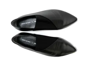 Issey Miyake Pointed Toe Flat Loafers in Black Leather with Silver Detail, EU39