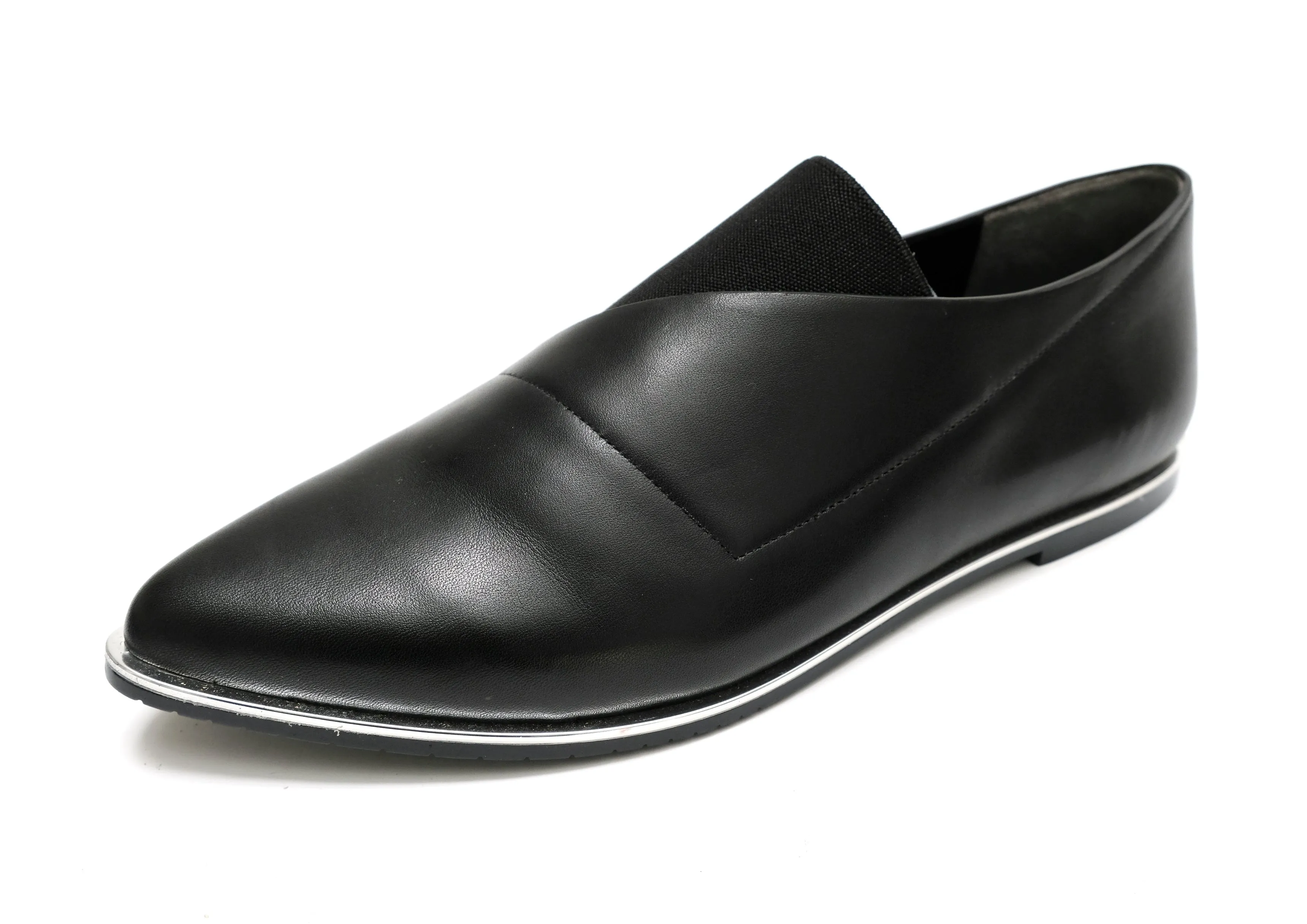 Issey Miyake Pointed Toe Flat Loafers in Black Leather with Silver Detail, EU39