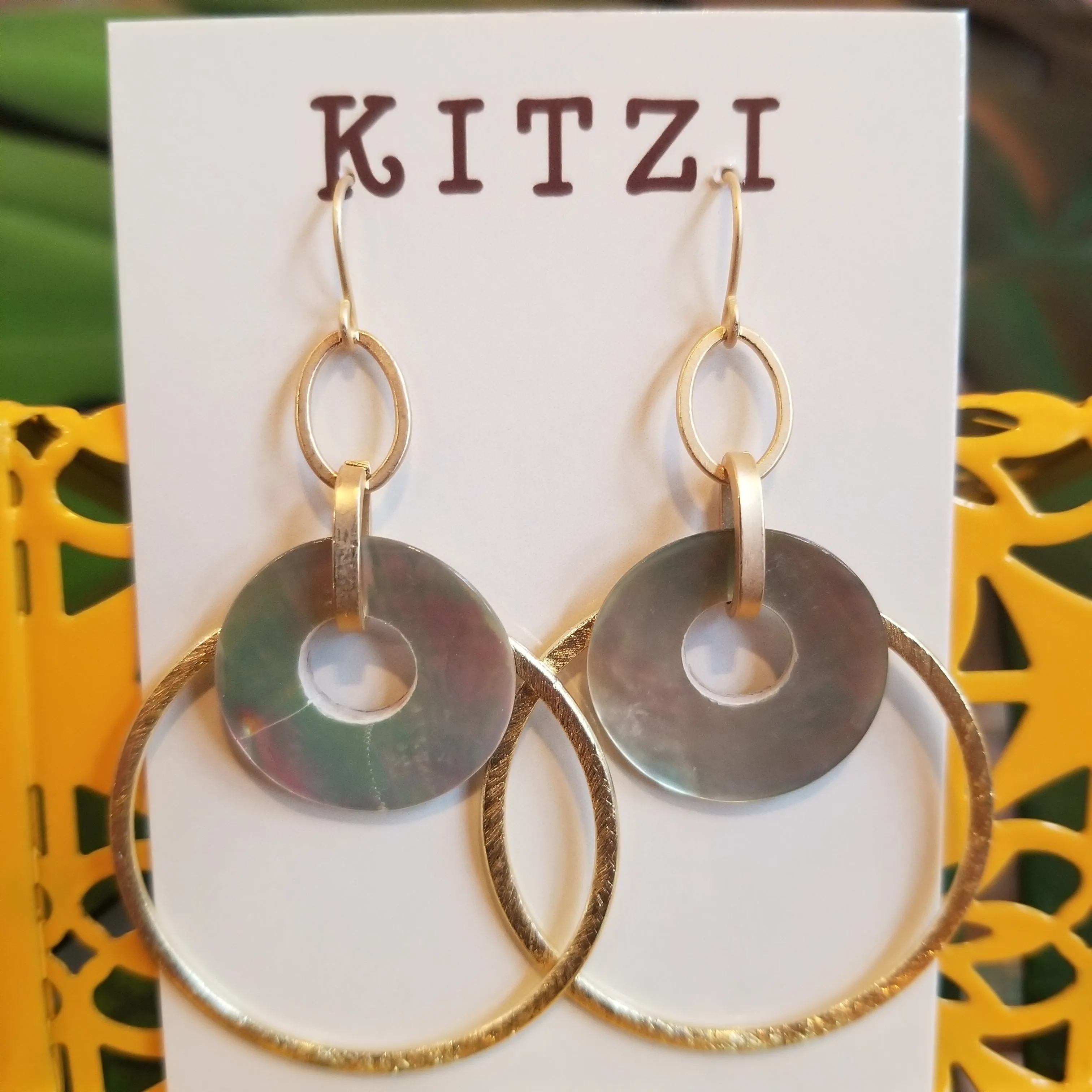 Kitzi Earrings Gold & Mother of Pearl 302