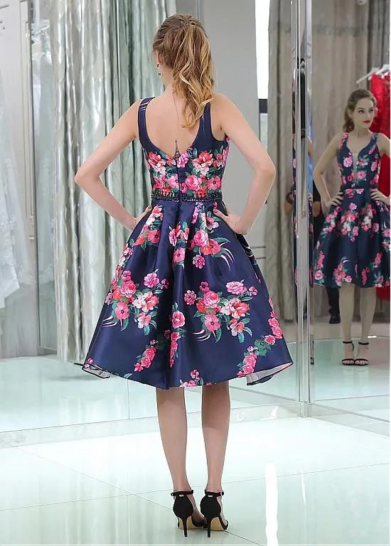 Knee-length Homecoming Dresses With Beadings