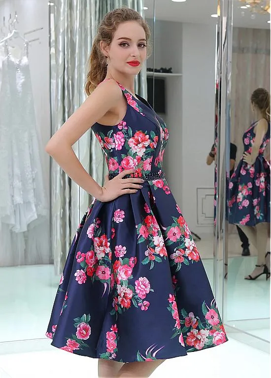 Knee-length Homecoming Dresses With Beadings