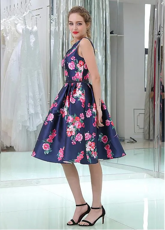 Knee-length Homecoming Dresses With Beadings