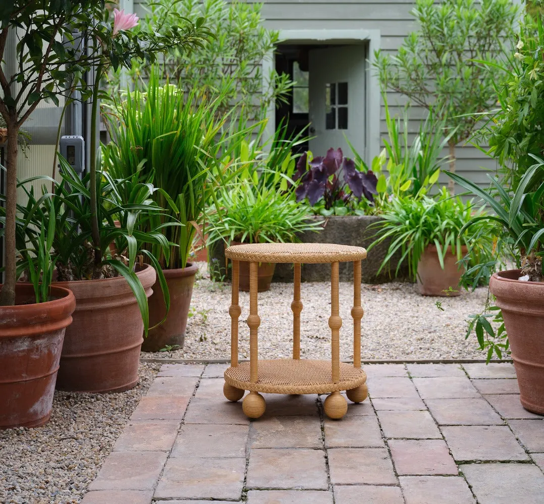 Lucas Drinks Table