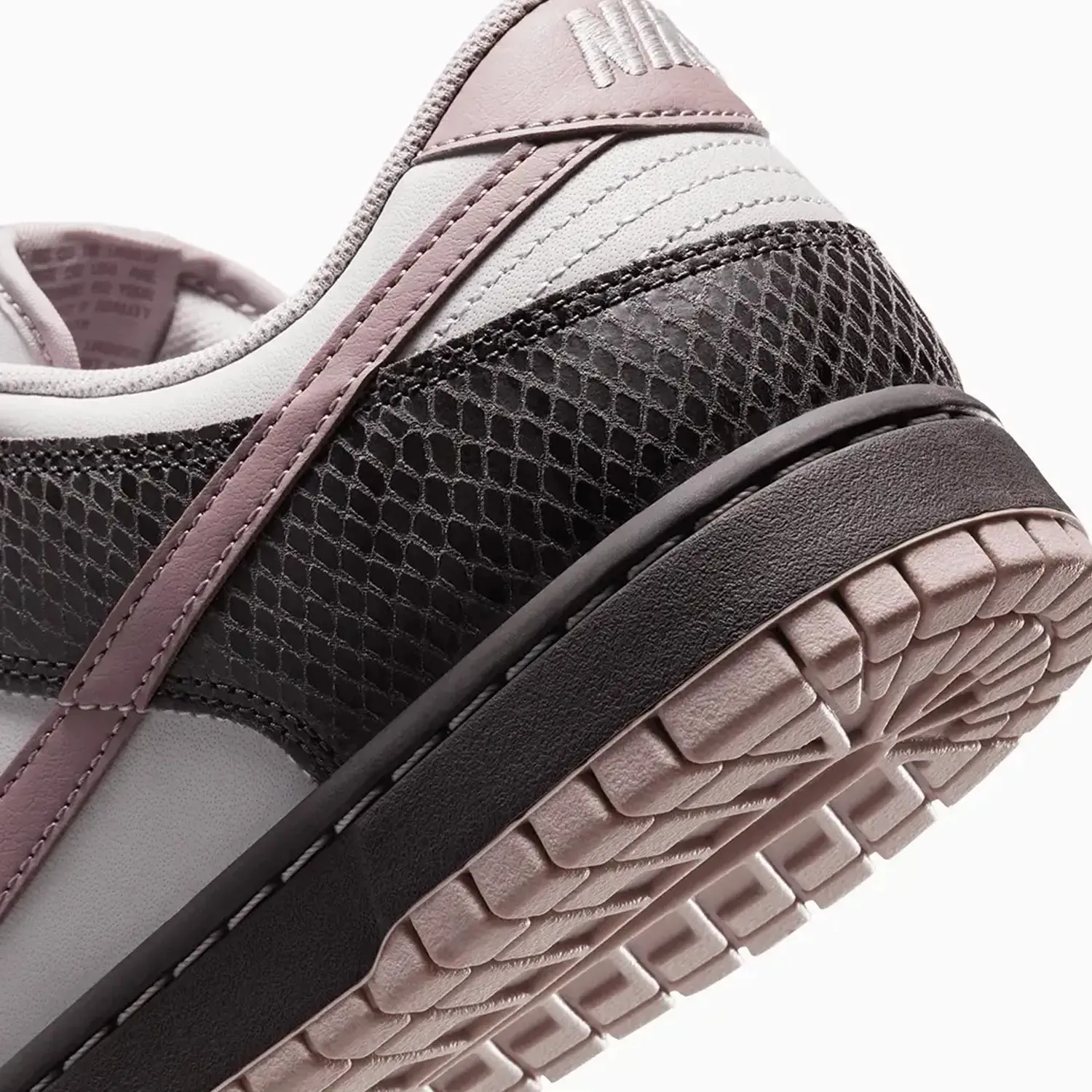 Men's Dunk Low SE "Snakeskin"