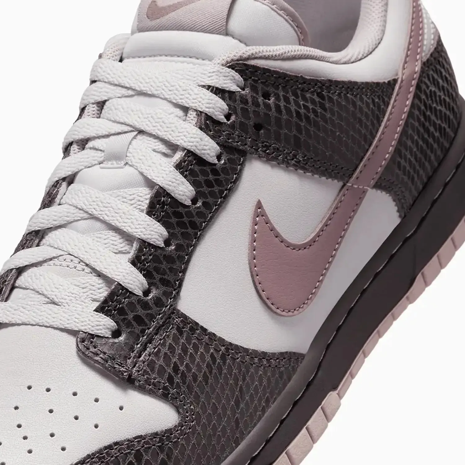 Men's Dunk Low SE "Snakeskin"