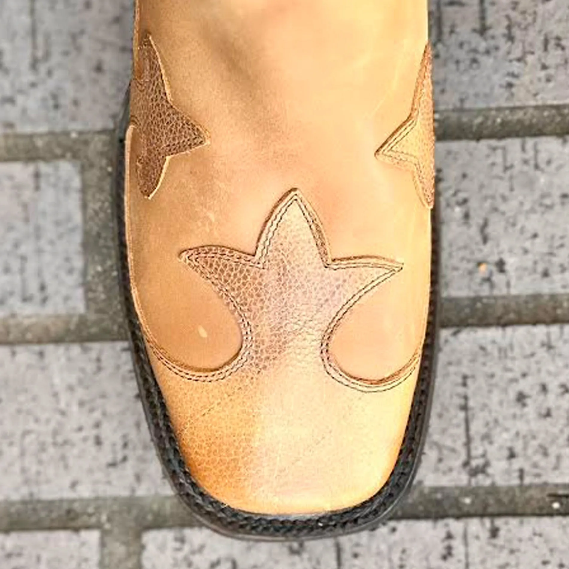 Men's Tan Wingtip