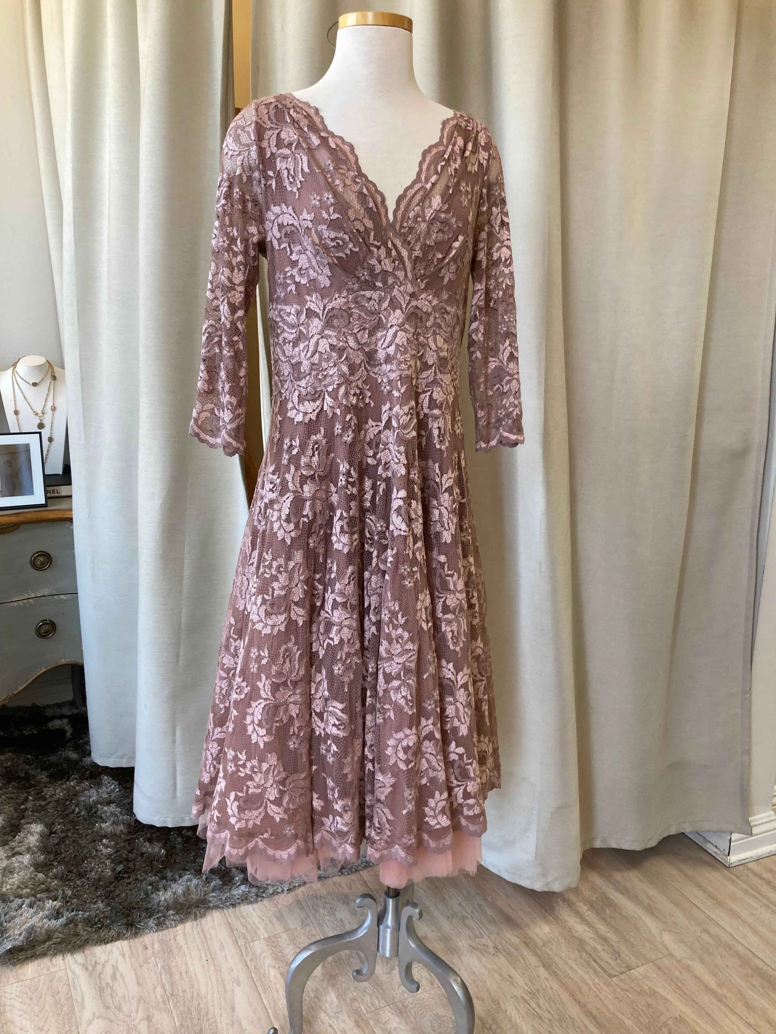 Olvis Lace Grace Kelly Dress 3/4 Sleeve