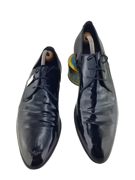 Patent leather derby shoes