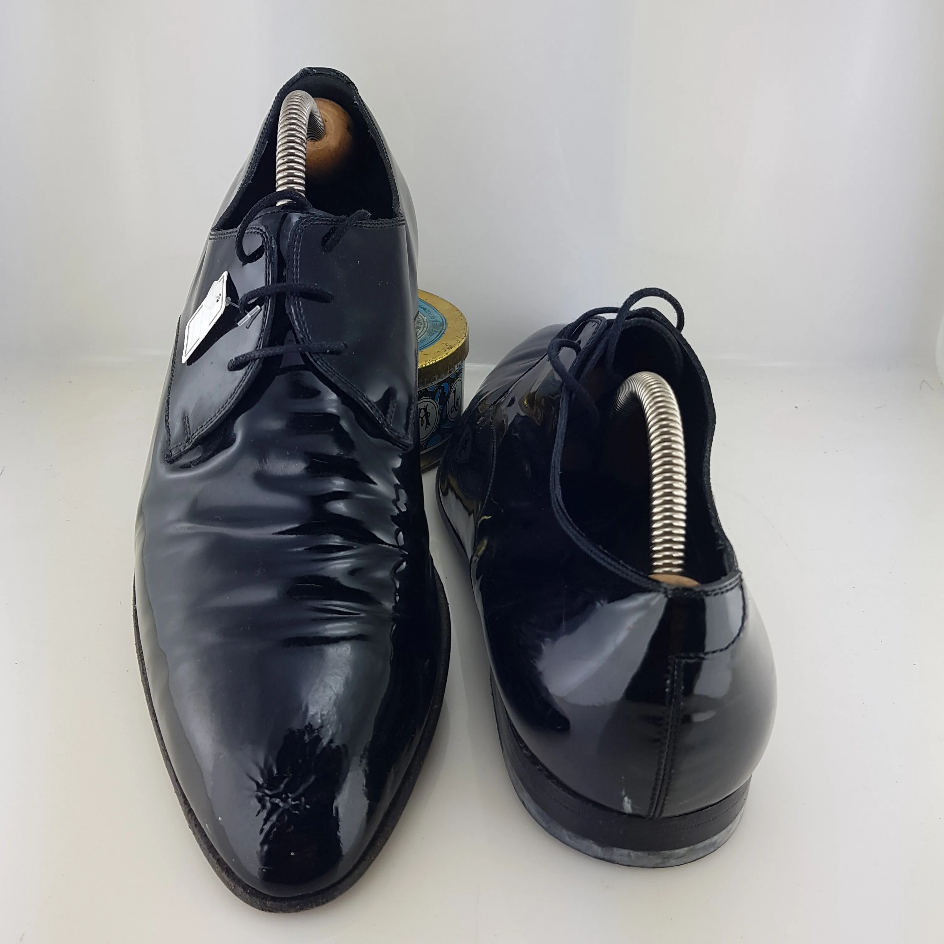 Patent leather derby shoes