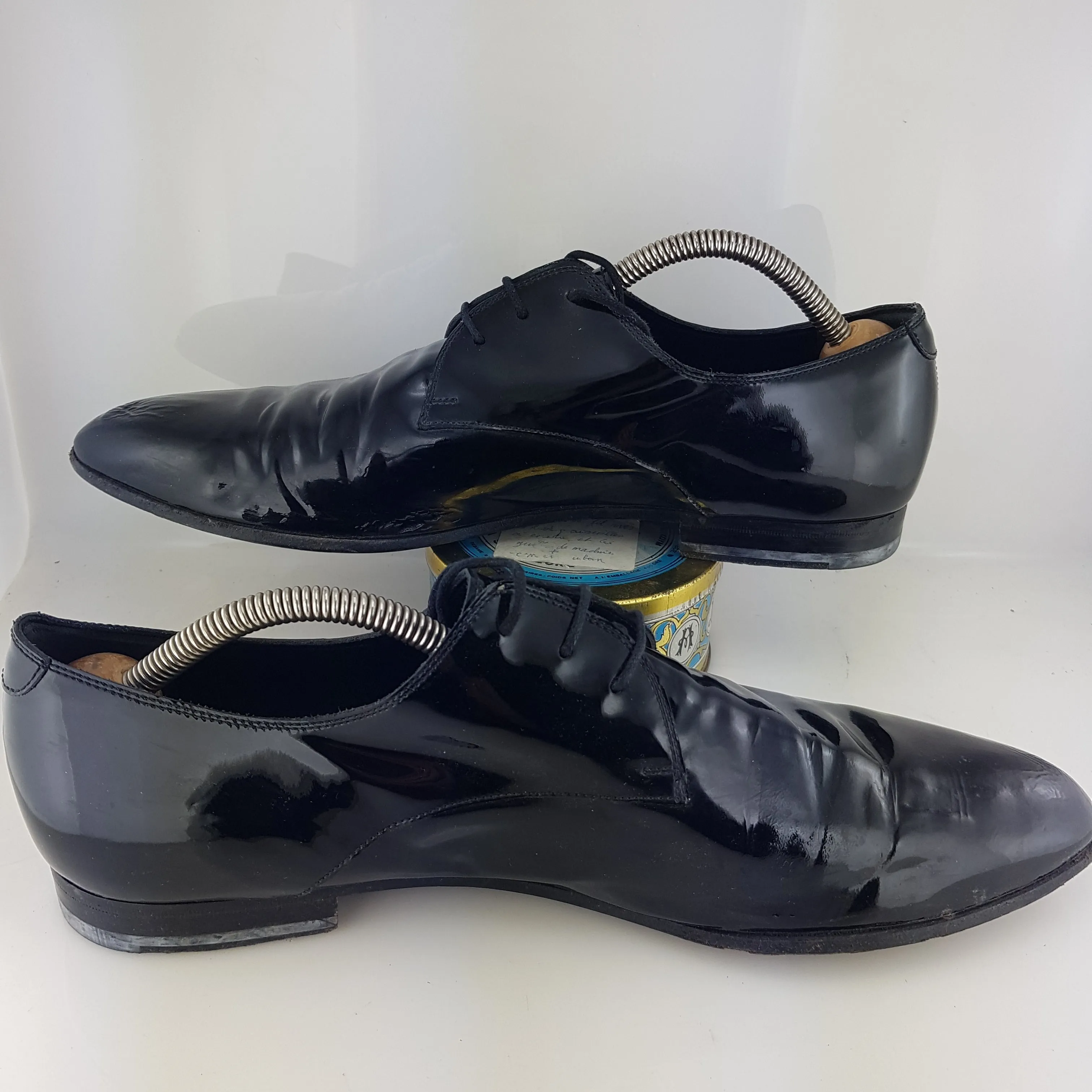 Patent leather derby shoes