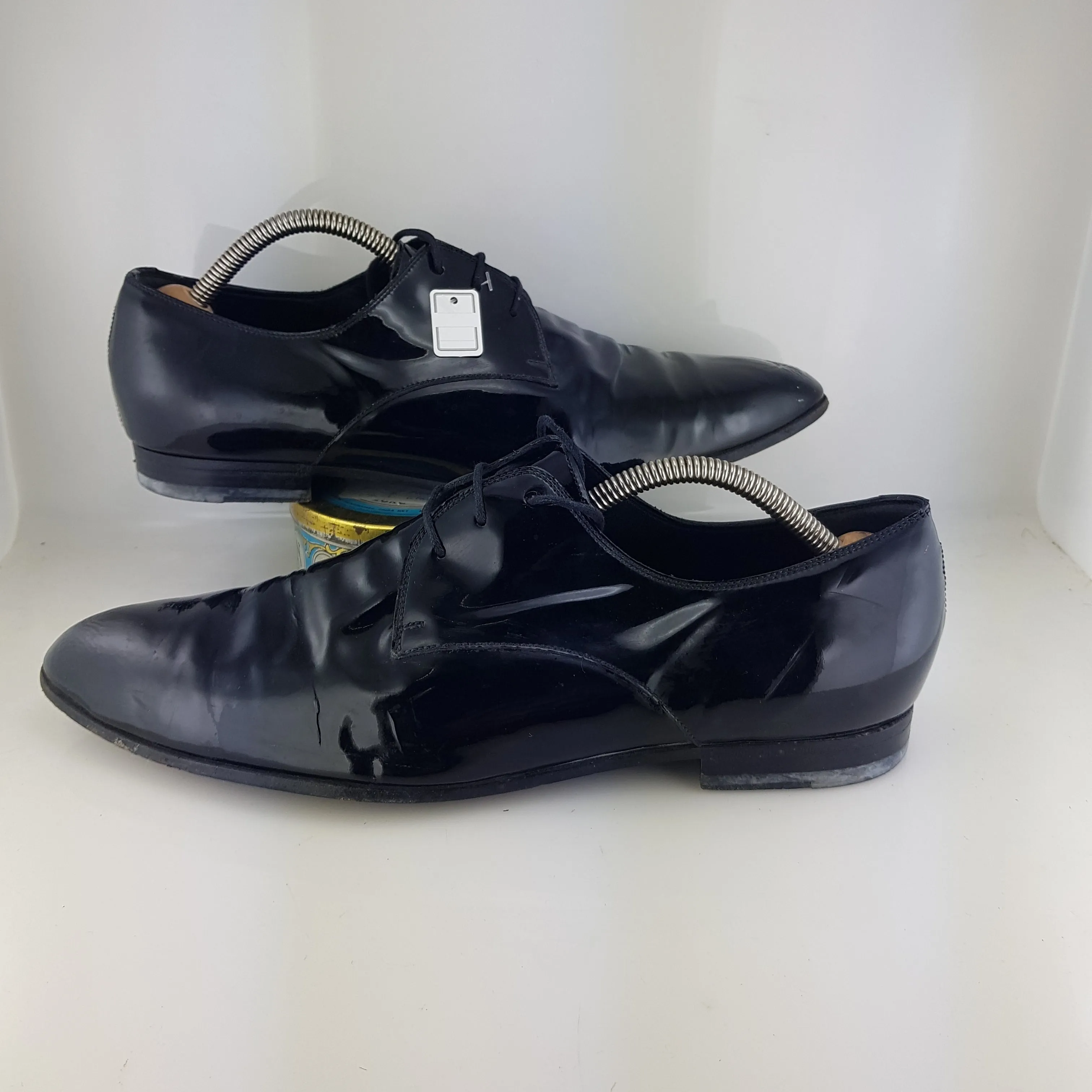 Patent leather derby shoes