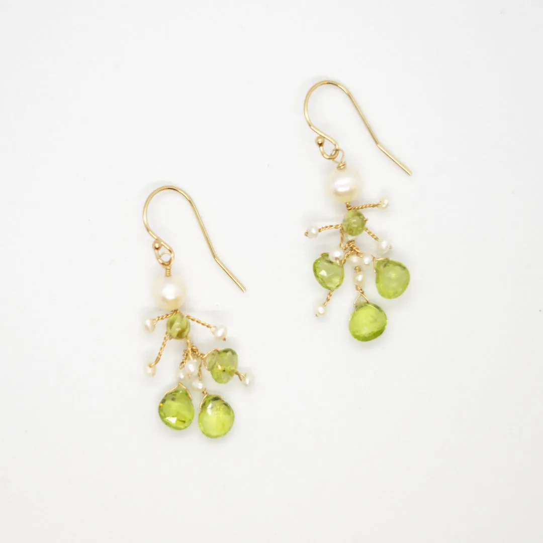 Peridot Pearl Gold Earring