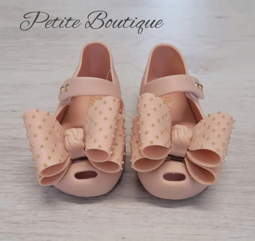Pink bow jelly shoes