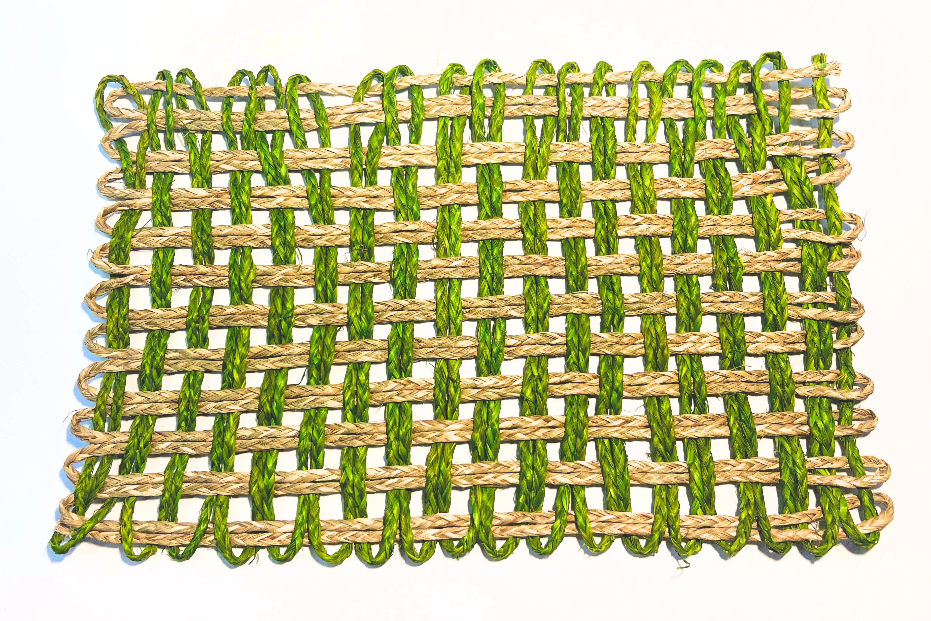 SABAI GRASS TABLE MATS SET OF 2 DUAL TONE NATURAL AND GREEN HANDMADE