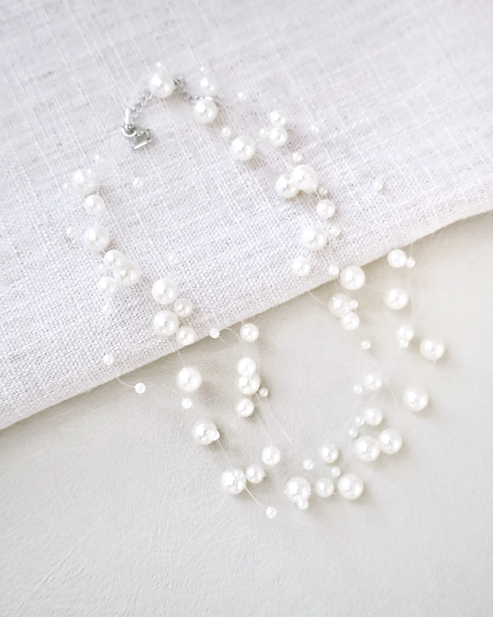 Scattered Pearls Necklace