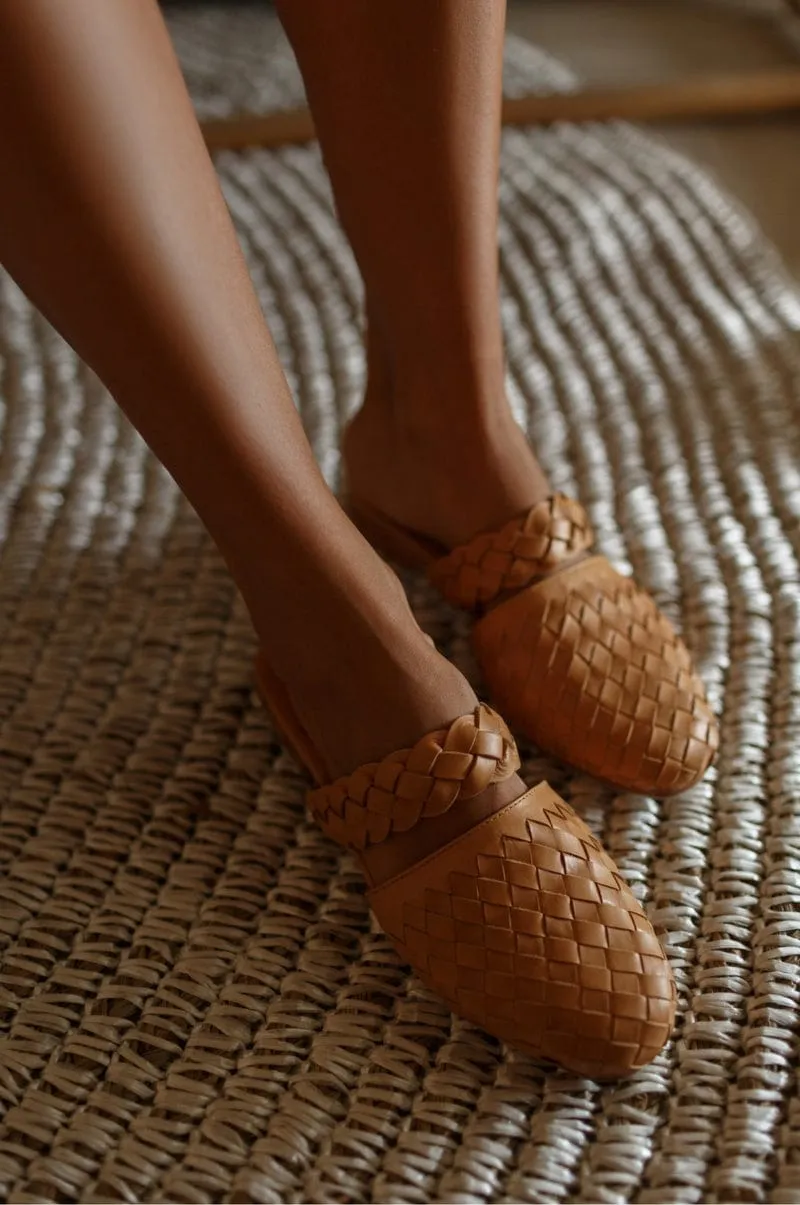 Sea Escape Slide Sandals in Vintage Beige