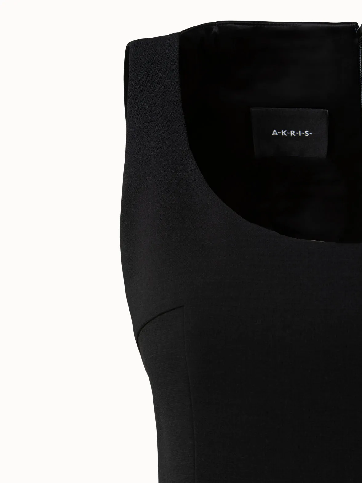 Sleeveless Double-Face Scoop Neck Sheath Dress