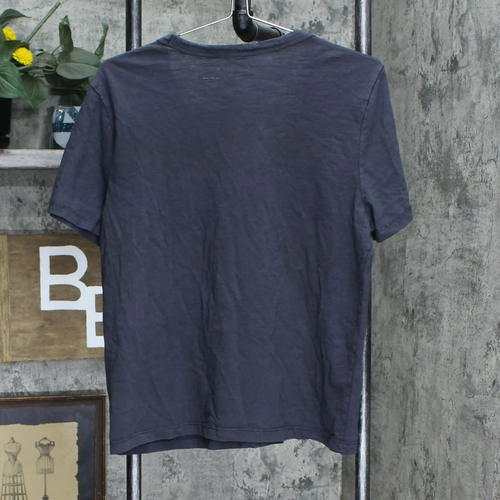 Universal Thread Womens Washed V-Neck T-Shirt Tee 1643d7d0cafcf6 Blue Gray L